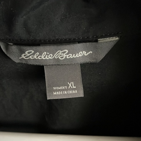 Eddie Bauer Lightweight Multi Pocket Men’s Vest Size XL Black NWOT - Picture 3 of 11